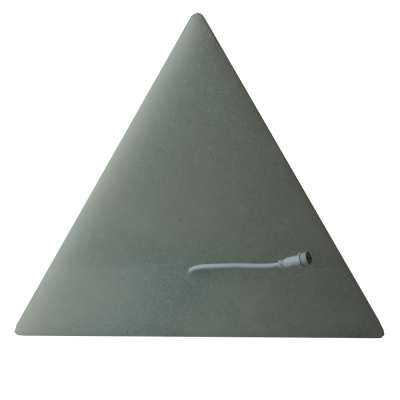 На фото плитка треугольной формы с рисунком обратная сторона